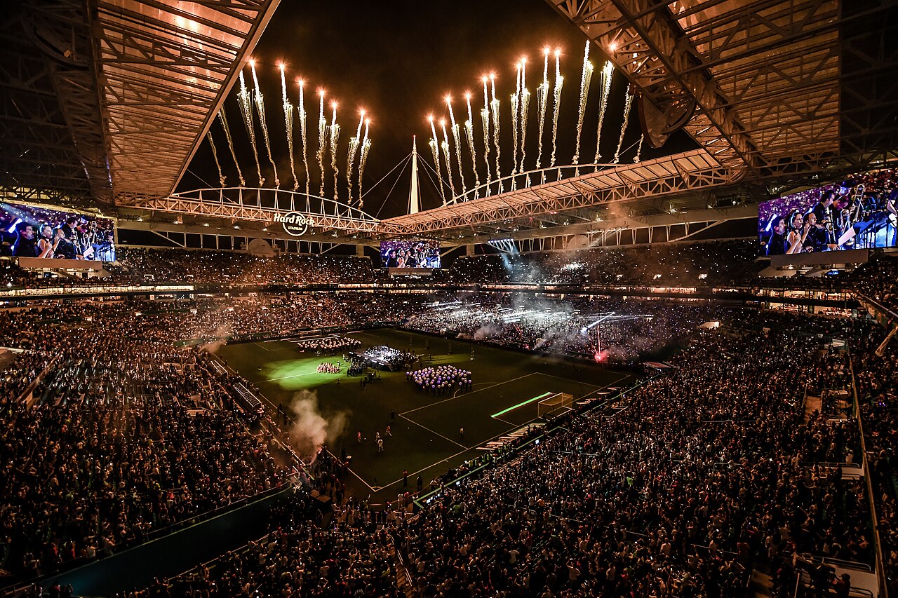 Hard Rock Stadium com show de fogos durante El Clásico — sede da Copa do Mundo 2026 em Miami